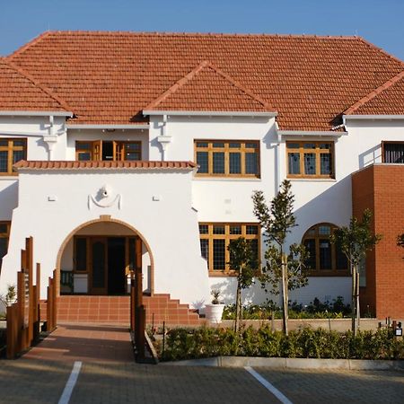 Sanctuary Mandela Hotel Johannesburg Exterior foto