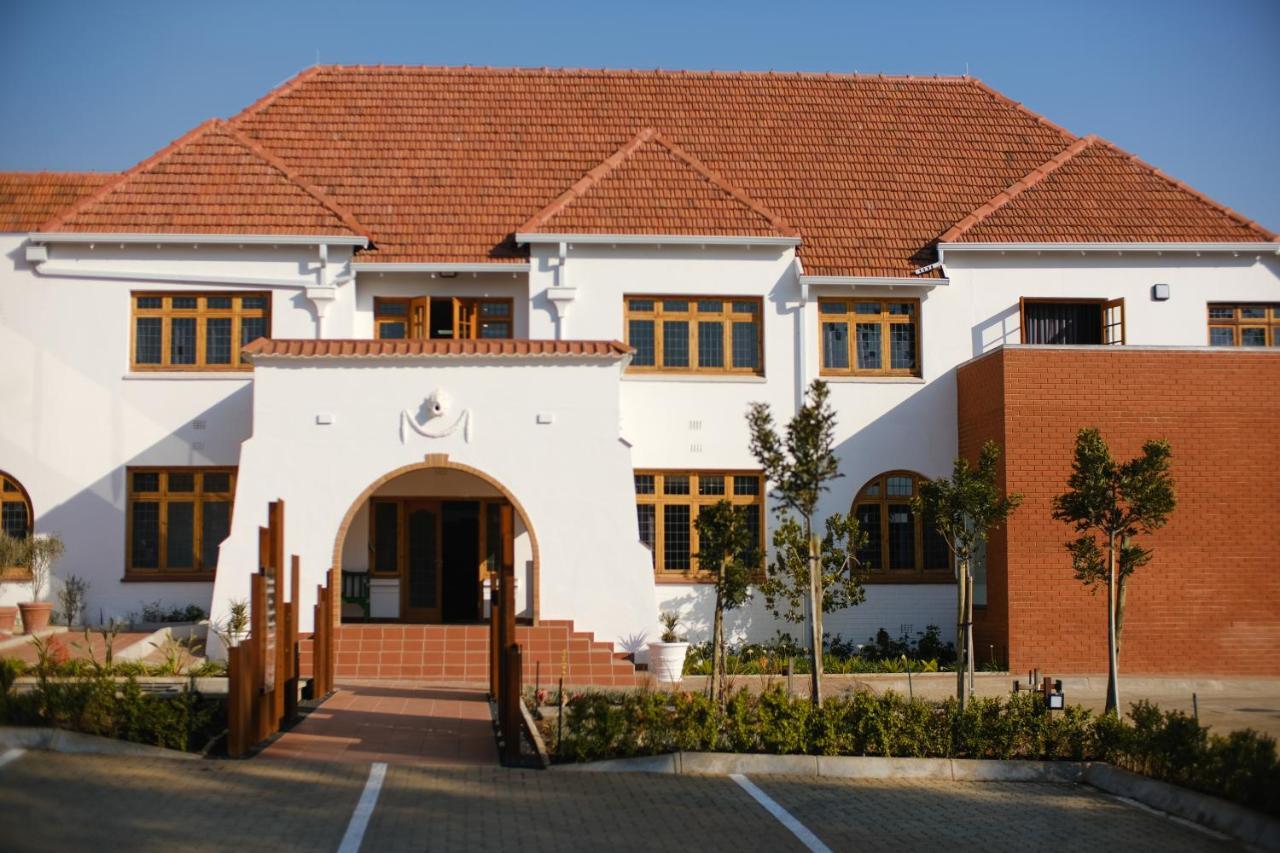 Sanctuary Mandela Hotel Johannesburg Exterior foto
